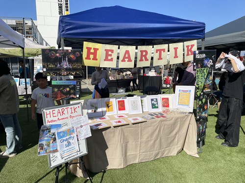 Los Angeles Branch Held 1st Charity Sale at the 2024 Fall Youth Entrepreneur Fair!